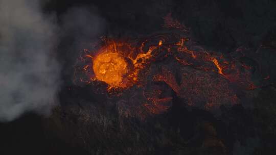 火山，火山口，熔岩，喷发