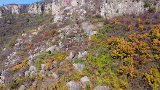 航拍枣庄山亭熊耳山摩天峡谷秋景