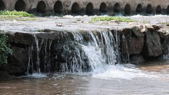 小溪泉水河流