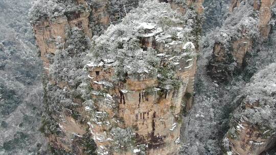 张家界武陵源5A景区袁家界雪景无人机航拍