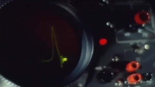 70年代 80年代  全固态激光器