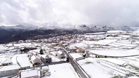 冬雪村