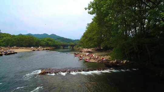 航拍武夷山九曲溪竹筏漂流岩茶茶园丹霞地貌