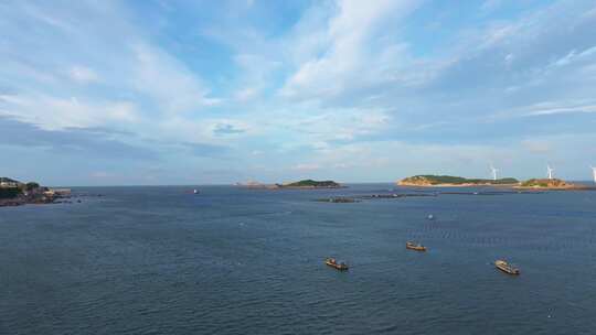 航拍平潭北部湾海上风电场夕阳火烧云鱼排