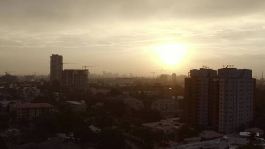 拉各斯都市的日落