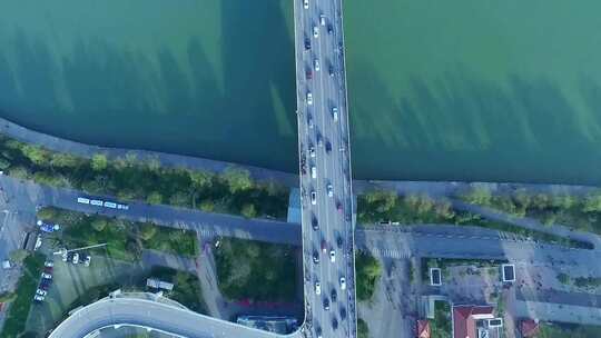 市交通车水马龙-立交桥高架路车流