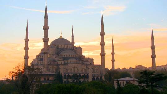 日落时土耳其清真寺