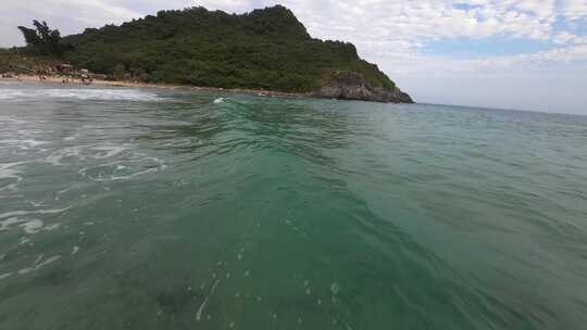 穿越机航拍4K海南三亚大海沙滩海边风景