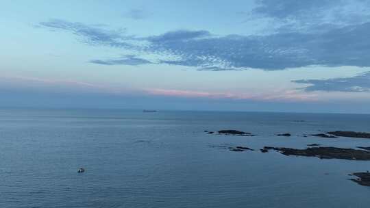 大海航拍海上礁石海水海洋风光海天一线风景