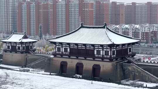 航拍洛阳定鼎门雪景