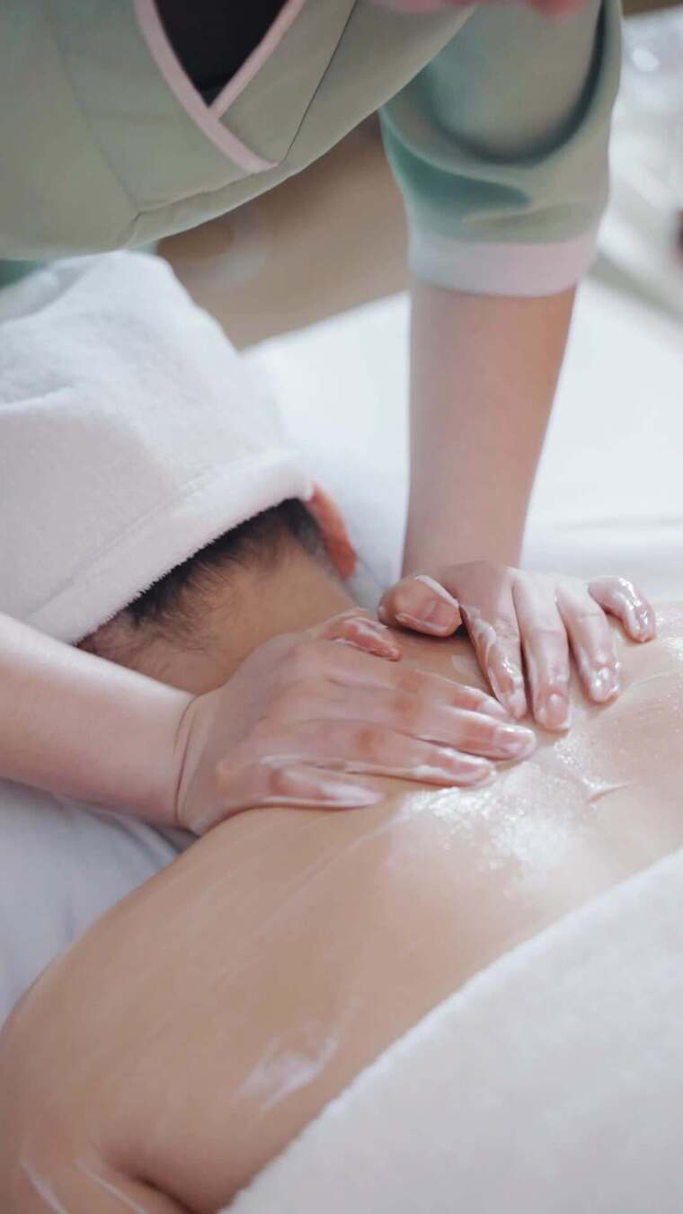 竖屏美容精油spa按摩推拿美容