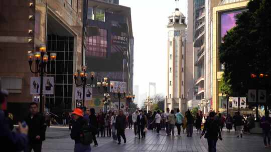 重庆街道行人步行街街景道路交通公路马路