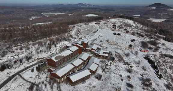 WILD WORLD山地滑雪场的热闹景象