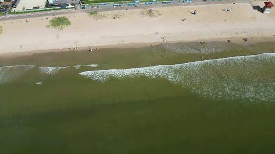 大海沙滩浪花升格海浪慢动作航拍