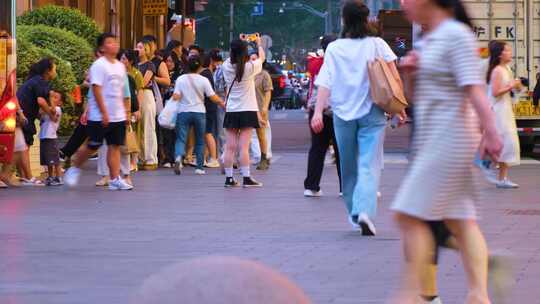 上海市南京东路逛街购物旅游人群行人人流游