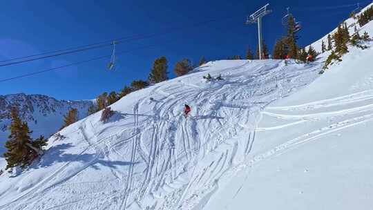 滑雪户外滑雪缆车滑雪场