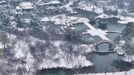 航拍瘦西湖景区园林大明寺观音山宋夹城雪景