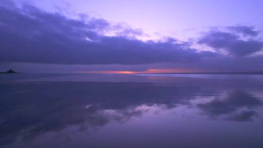 低空飞行航拍青海黑马河青海湖日出自然风光