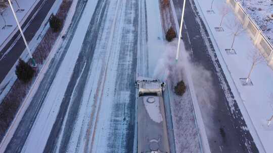 除雪车道路除雪作业