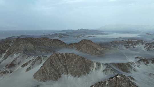 航拍青海冷湖黑独山风光