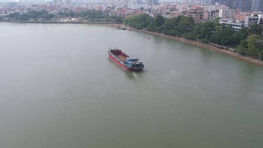 江上的货轮视频素材模板下载