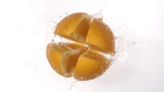 俯拍橙子落下 散开 水花飞溅 4k慢镜头