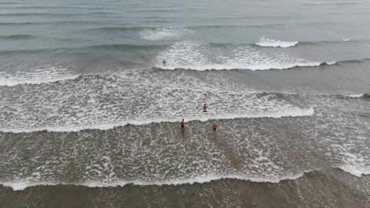 航拍大海海浪浪花波涛汹涌