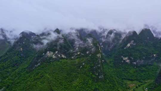 雨中航拍云雾缭绕群山山区山脉山川山峰