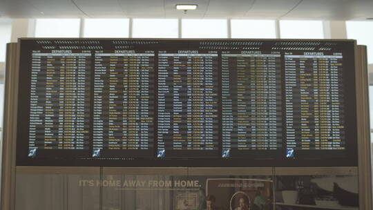 美国西雅图机场航班时刻显示屏