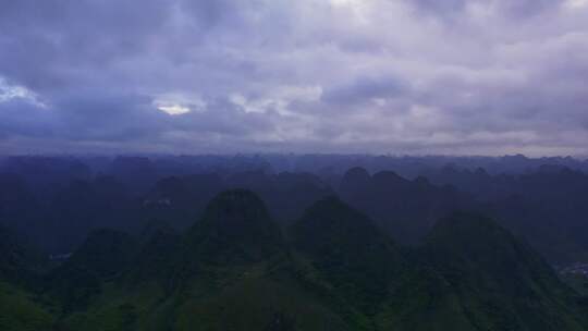 航拍阴天山峰喀斯特地貌