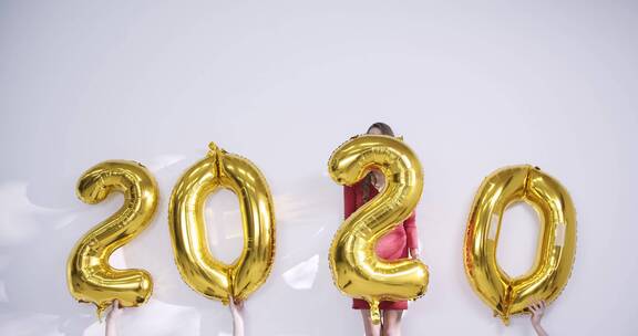 数字气球庆祝新年