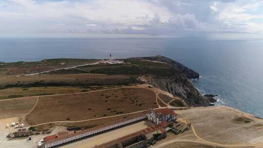 海岸线和大海