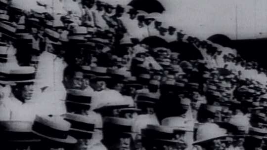 上世纪 上海外国人租界 跑马场赛马