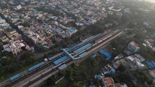 无人机航拍印度本地治里火车站，布满建筑物