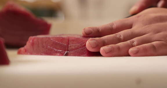 切割新鲜肉类