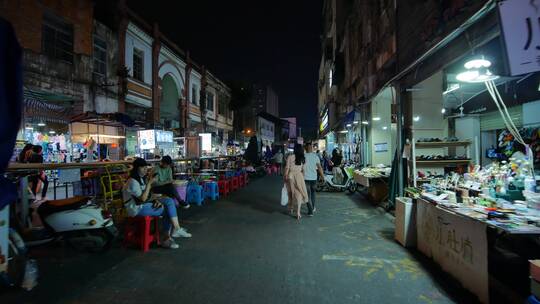 广西南宁中山路美食街夜市烧烤摊夜生活街景