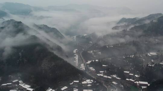 航拍西江千户苗寨雪景