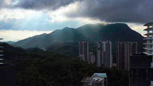 山雨欲来风满楼