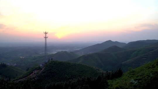 山区日落夕阳景观 4k航拍 变焦拍摄