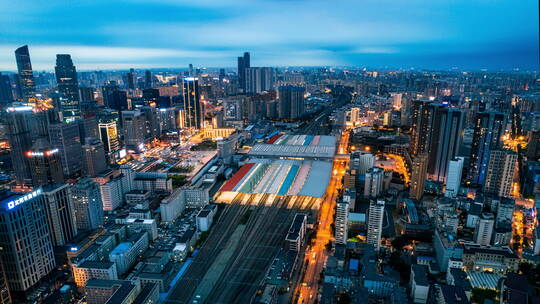 中国东北辽宁沈阳城市夜景航拍沈阳北站高铁