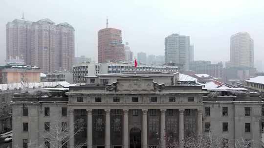 【航拍】武汉美术馆（汉口馆）雪景01视频素材模板下载