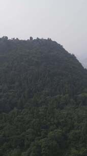 竖版航拍广西桂林山水甲天下哈斯特地貌奇山