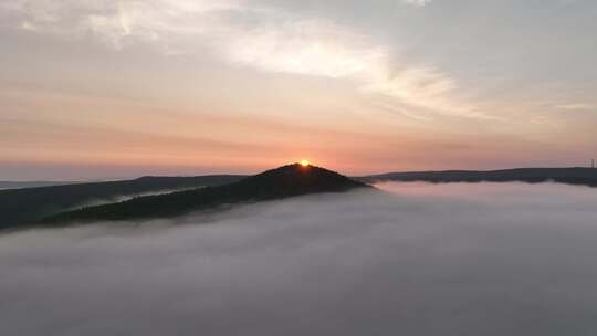 航拍山川云雾唯美日出