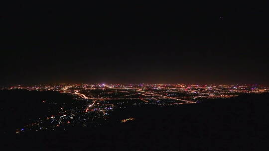 北京过年放鞭炮中全景夜景