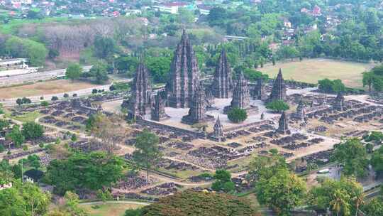 印度尼西亚日惹雄伟的Prambanan寺