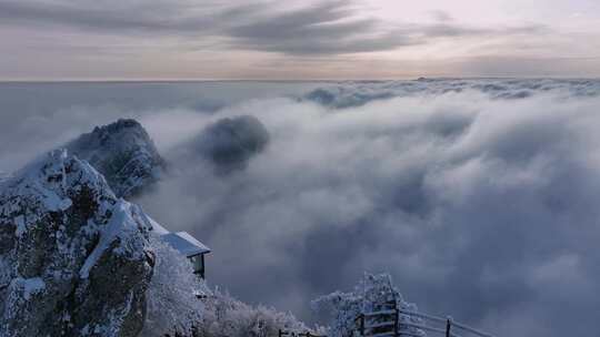 山脉大雪云海观景台自然风景航拍