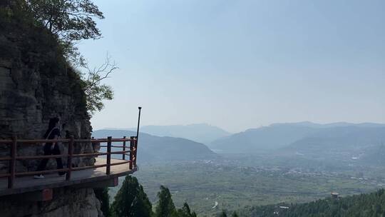 济南石崮寨景区，近郊游山体公园网红项目