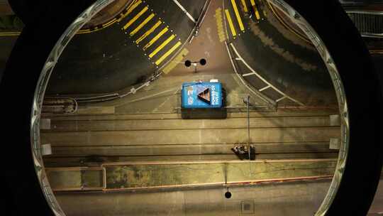 俯拍香港圆形人行天桥视频素材模板下载