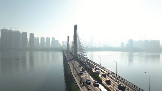 4K长沙城市 航拍银盆岭大桥车流