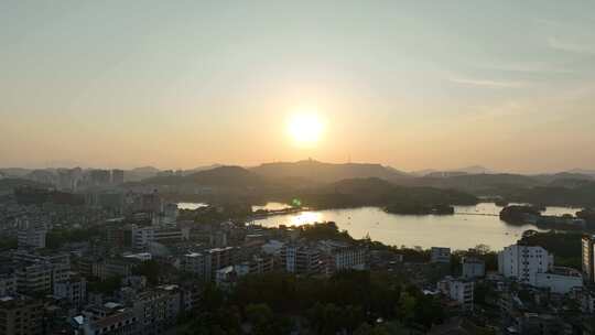 惠州西湖风景区航拍夕阳唯美日落湖泊风景